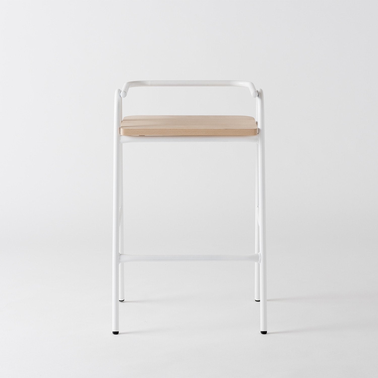 Half Hurdle High Chair by Dowel Jones